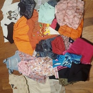 Huge lot of girls 3/4t clothes
